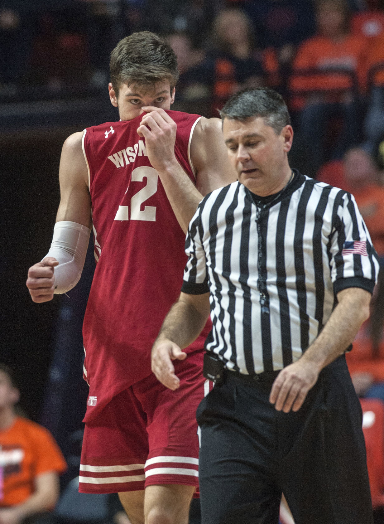 Wisconsin Illinois Basketball